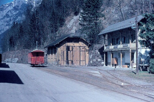 {short description of image}