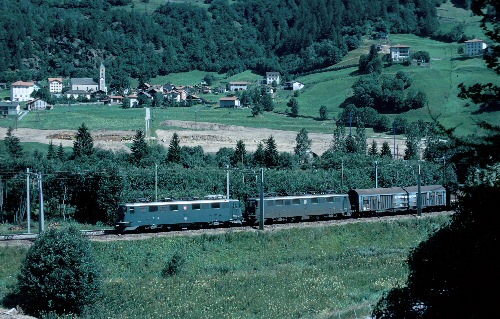 {short description of image}