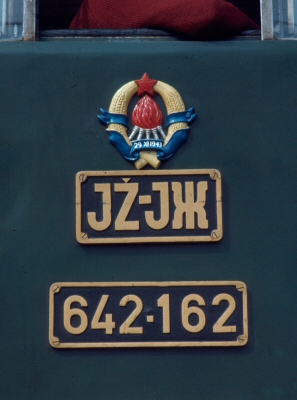 {short description of image}