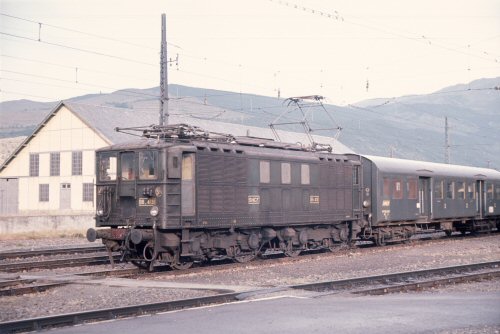 {short description of image}