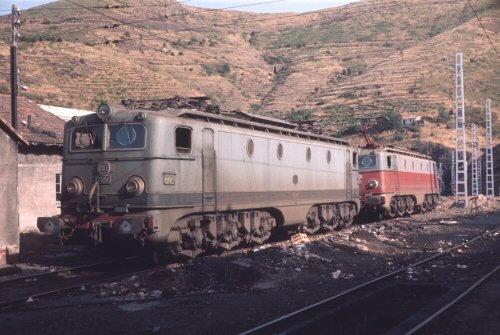 {short description of image}